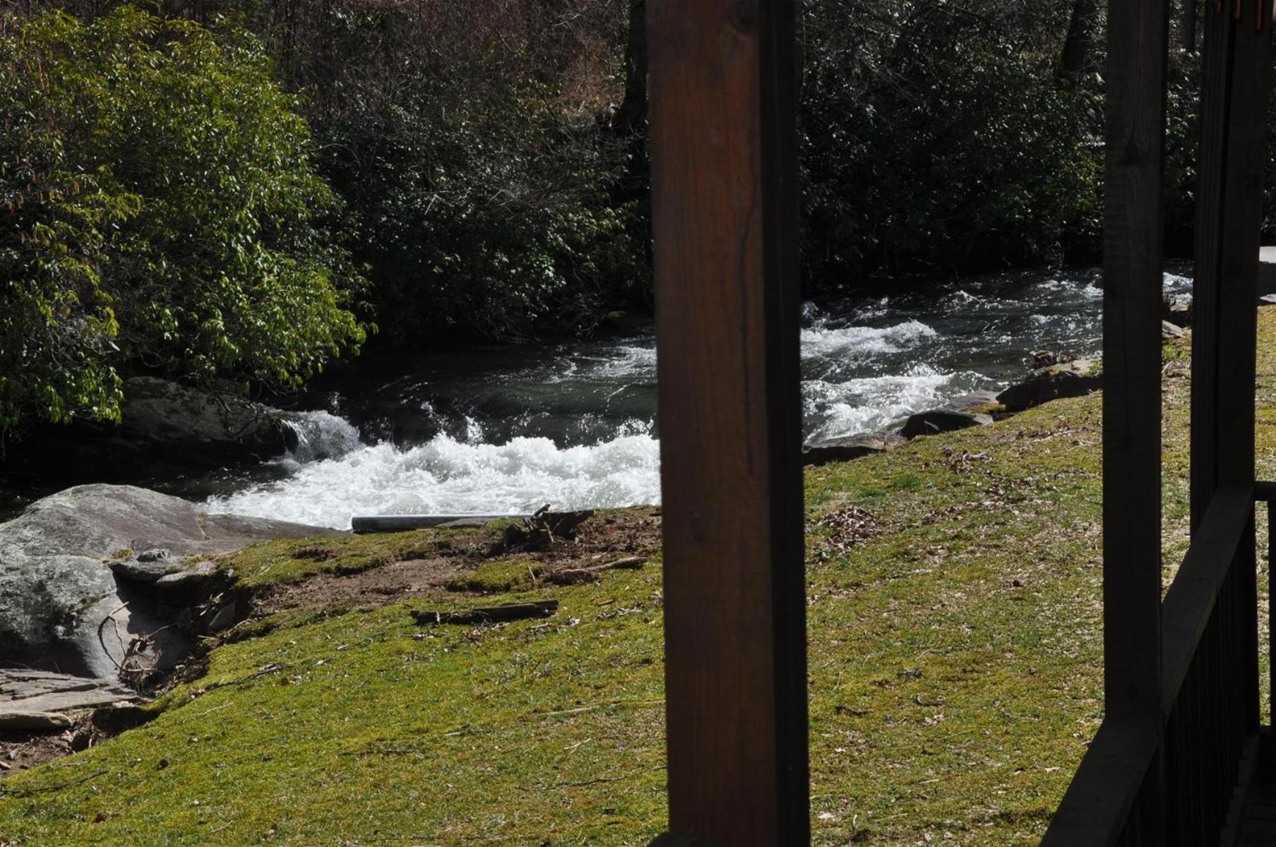 ברייסון סיטי Waterfall Hideaway מראה חיצוני תמונה